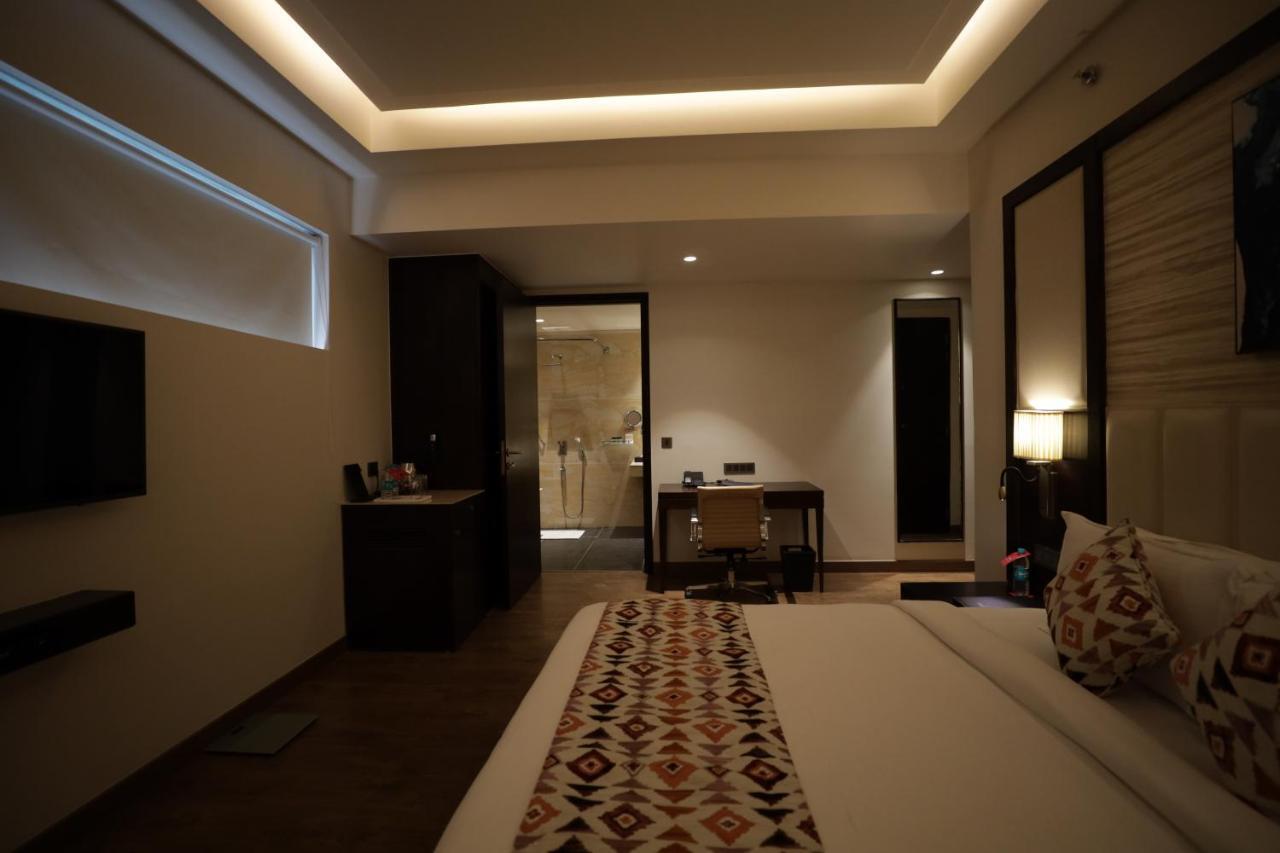 รามาดา บาย วินด์แฮม กาปูร์ทาลา Hotel Kapurthala ภายนอก รูปภาพ